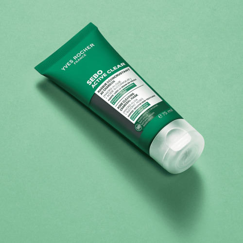 Čistiaca maska s uhlím